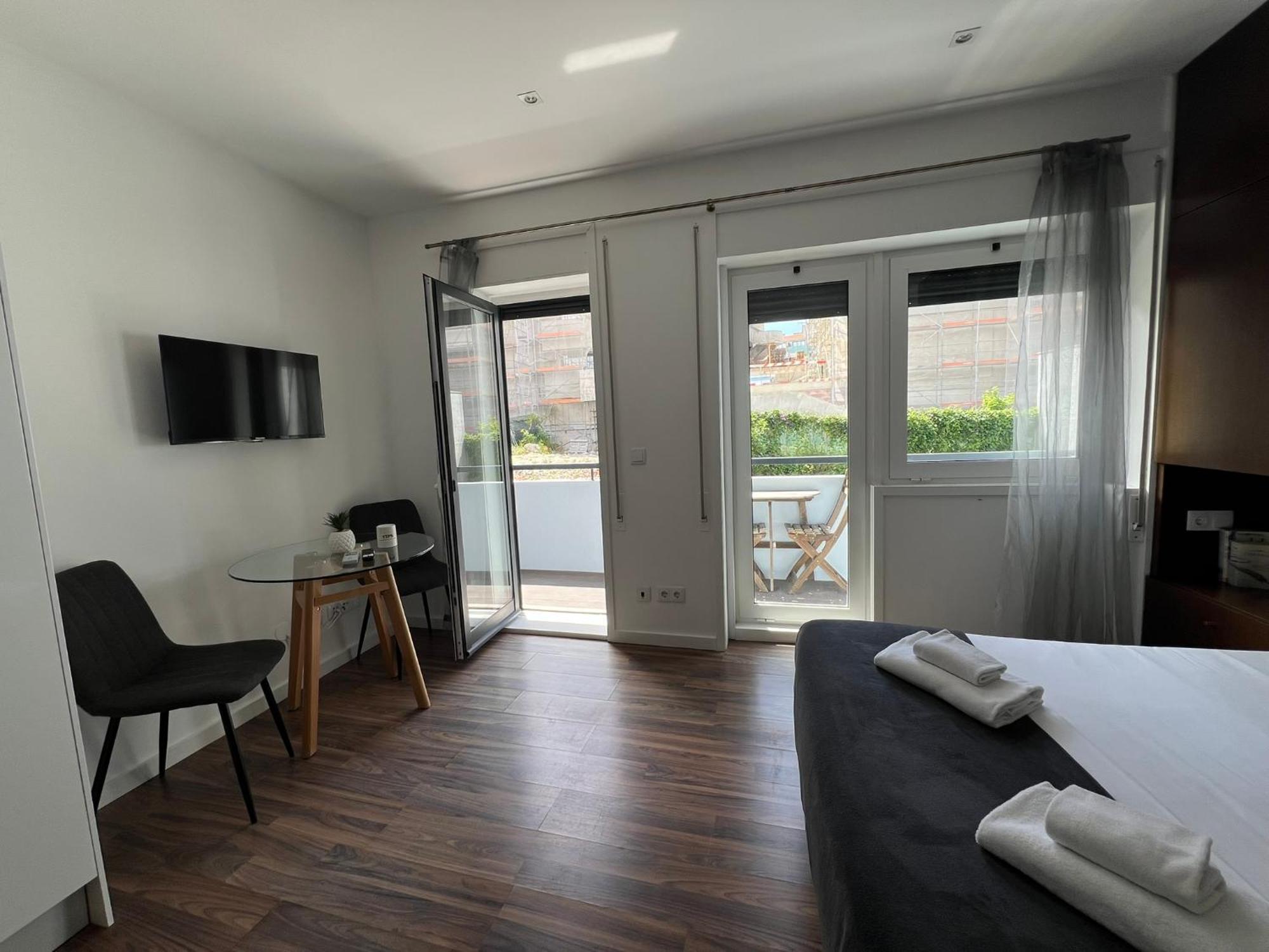 Almada Studios & Suites Porto Eksteriør bilde