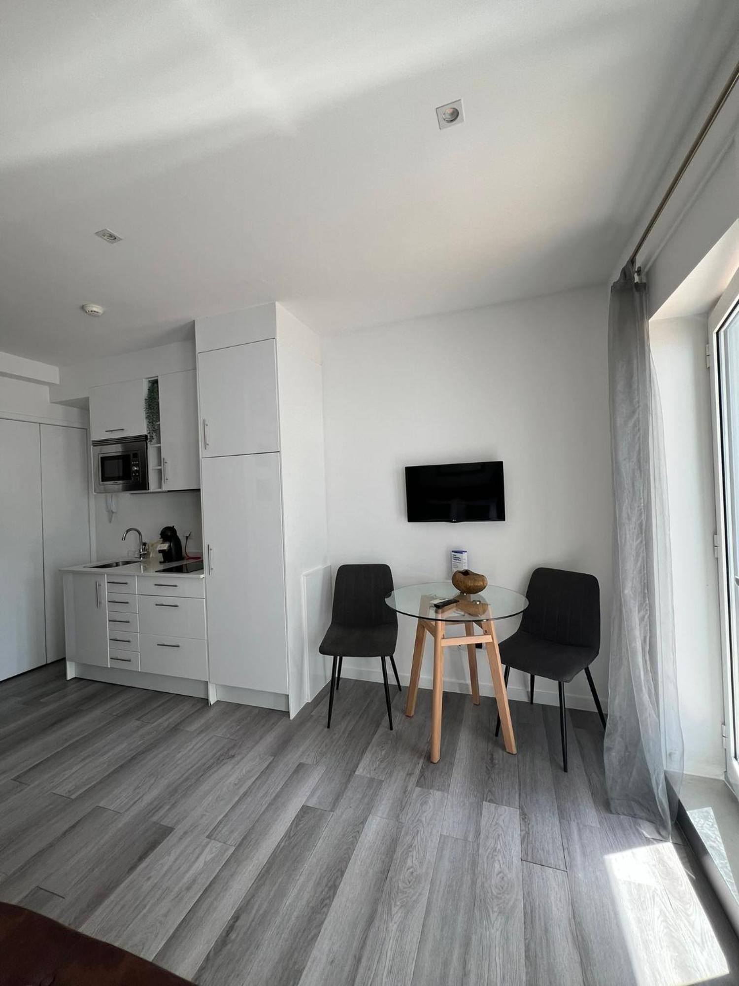 Almada Studios & Suites Porto Eksteriør bilde
