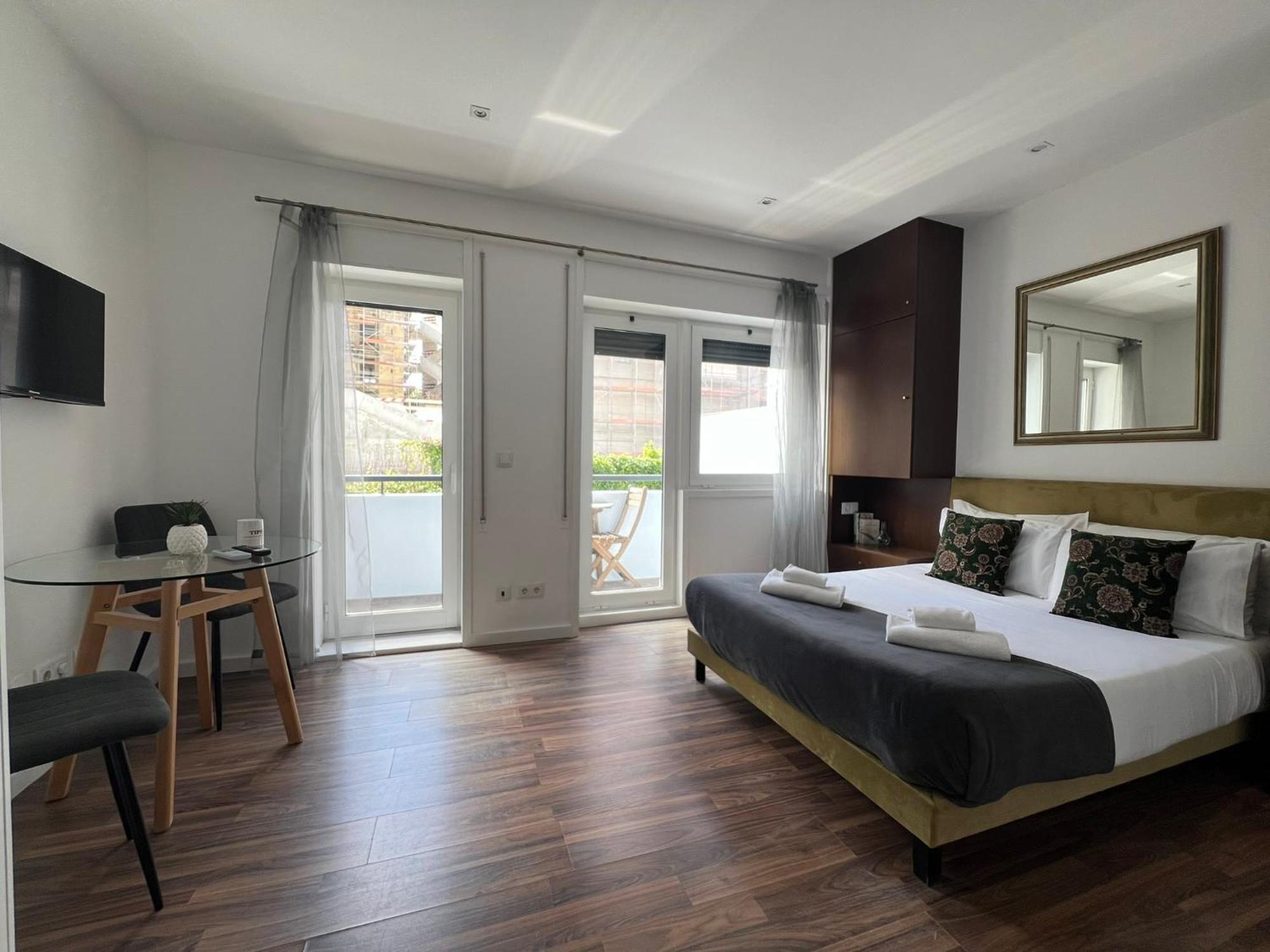 Almada Studios & Suites Porto Eksteriør bilde