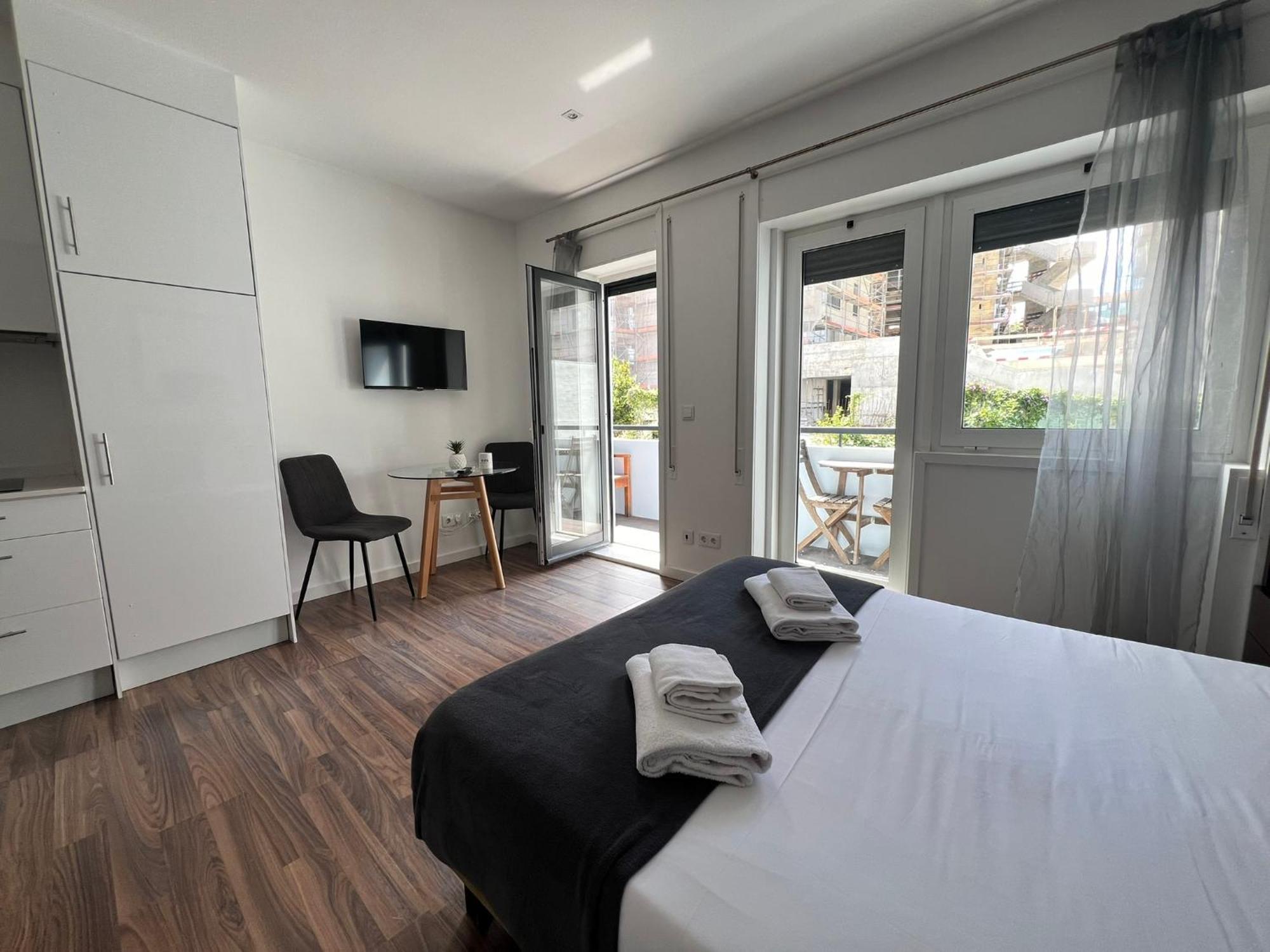 Almada Studios & Suites Porto Eksteriør bilde
