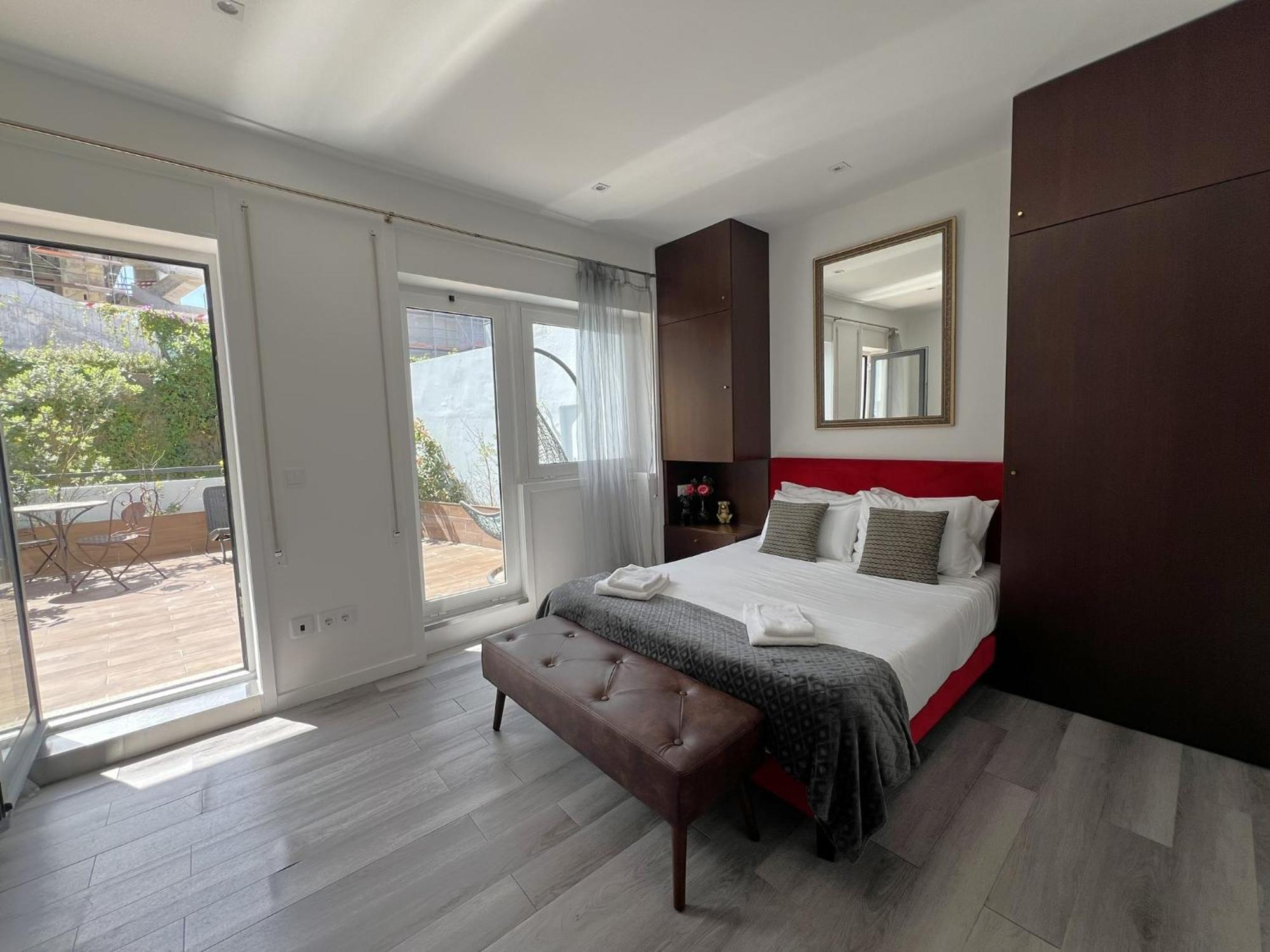 Almada Studios & Suites Porto Eksteriør bilde
