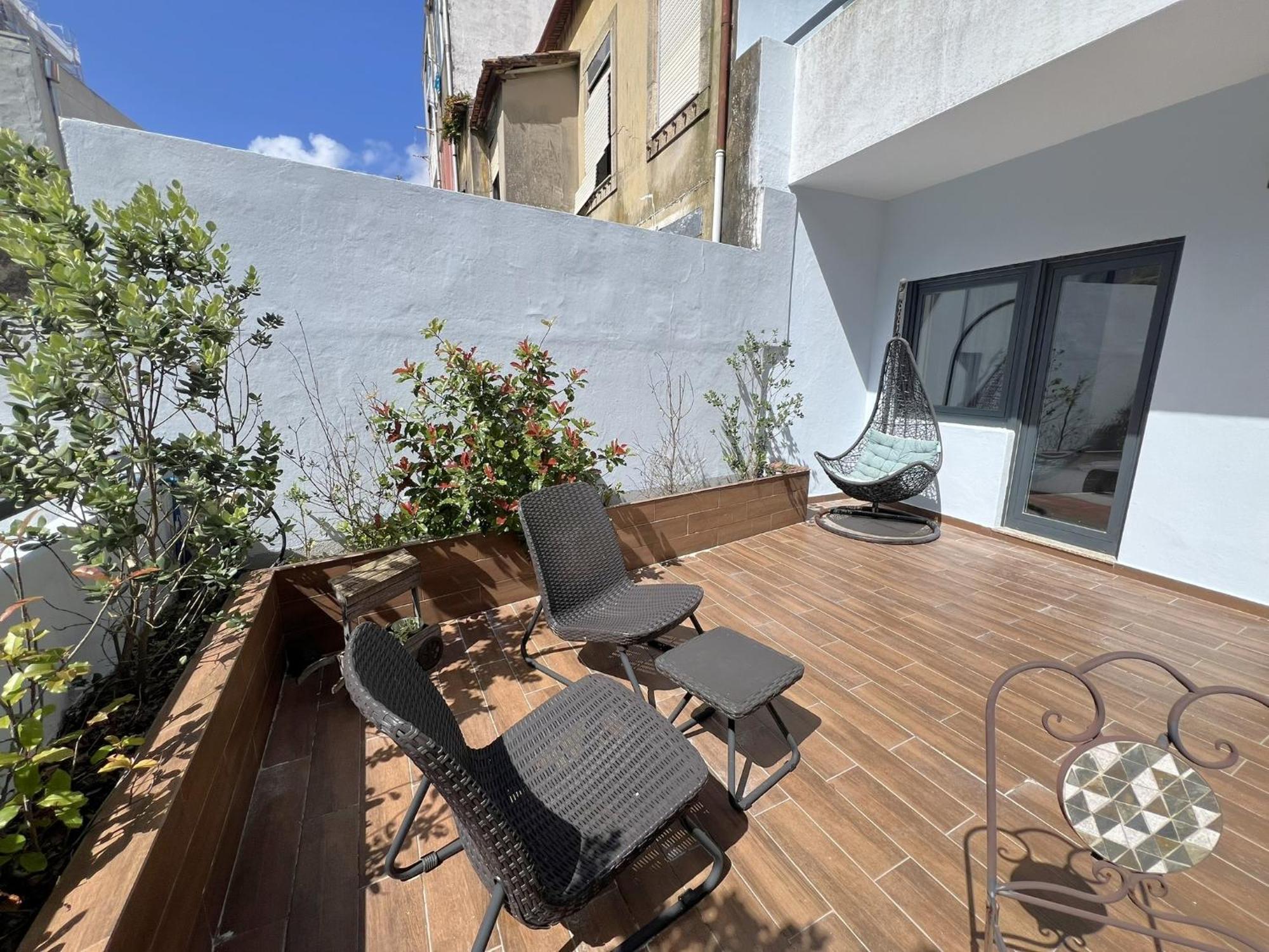 Almada Studios & Suites Porto Eksteriør bilde